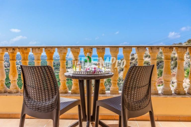 4 Bedroom Villa for Sale in Kissonerga, Paphos District