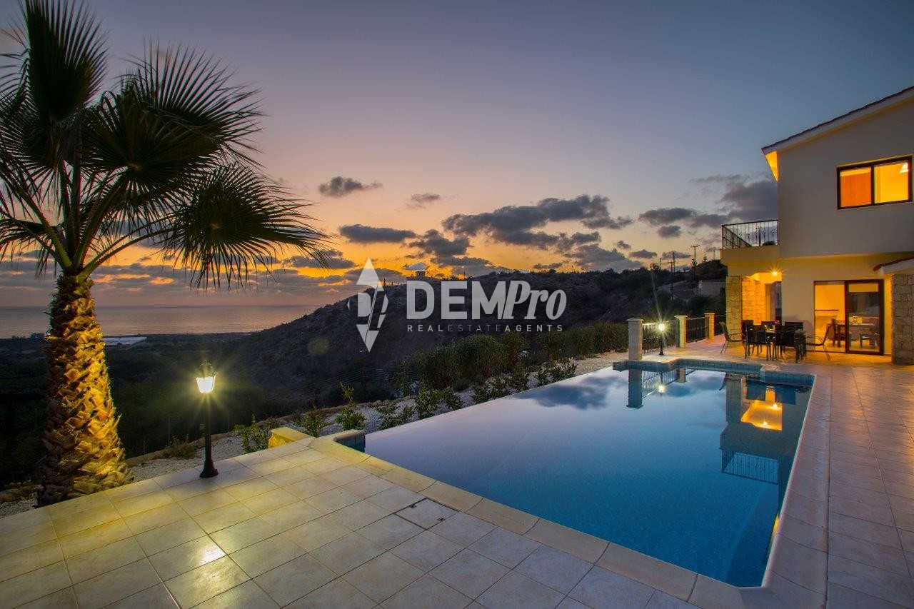 4 Bedroom Villa for Sale in Kissonerga, Paphos District