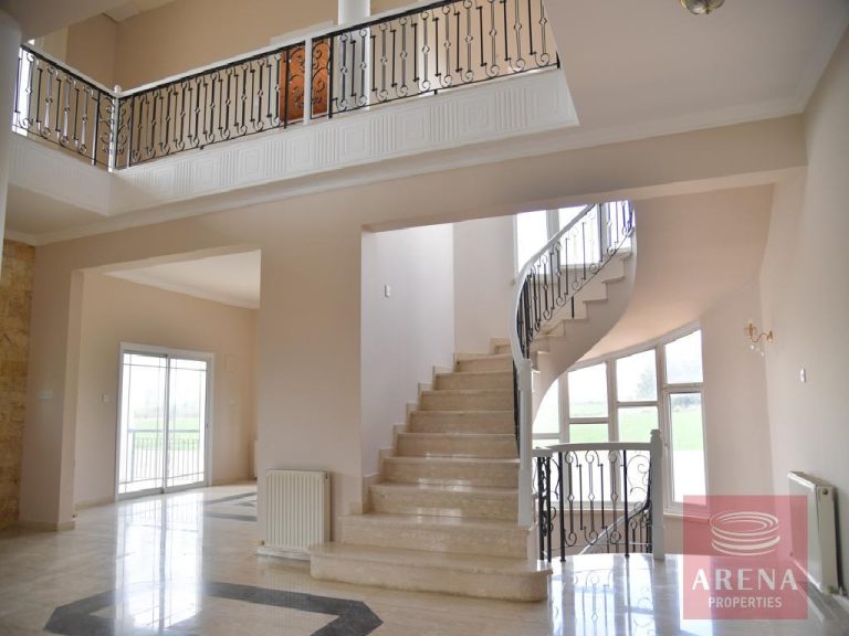 5 Bedroom Villa for Sale in Kiti, Larnaca District