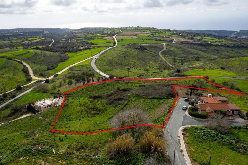 12,339m² Plot for Sale in Pano Arodes, Paphos District