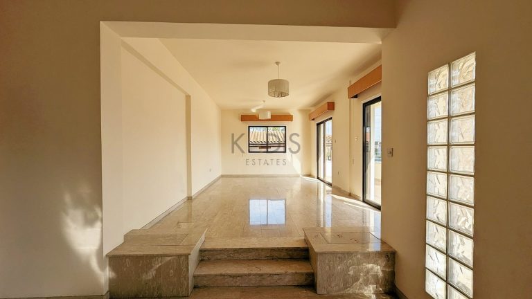 Cheap Houses and Villas for Sale Nicosia up to 300000 euro