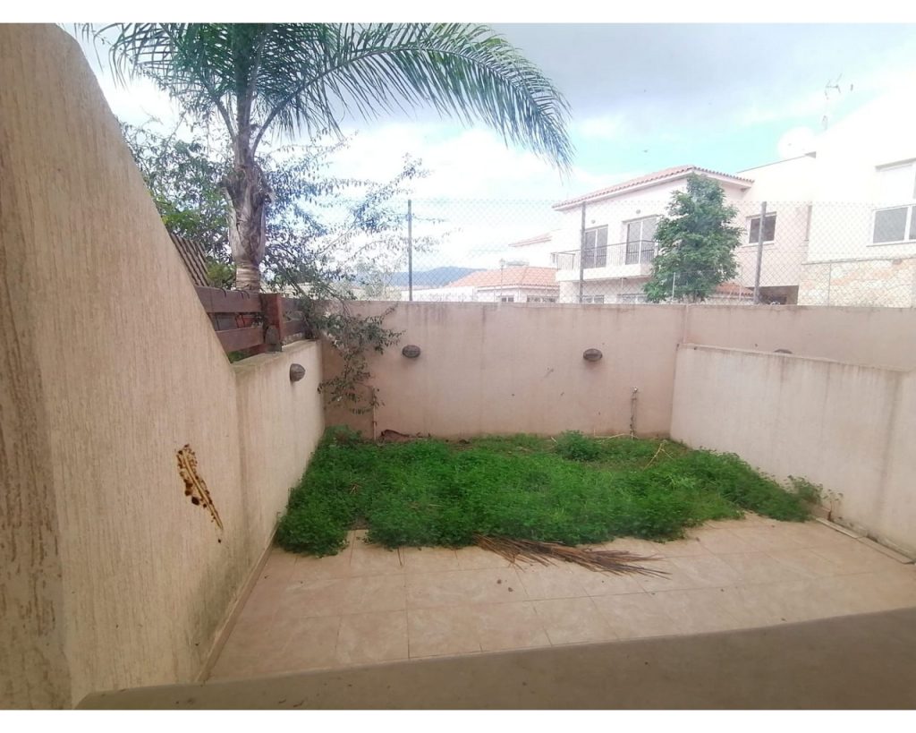 2 Bedroom House for Sale in Moni, Limassol District