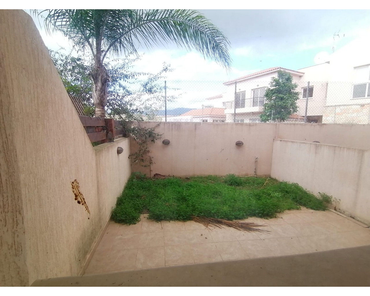 2 Bedroom House for Sale in Moni, Limassol District
