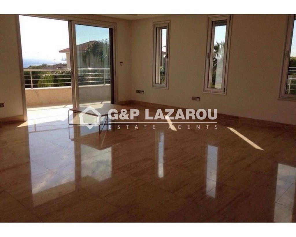 5 Bedroom House for Sale in Agios Tychonas, Limassol District