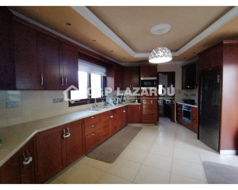 4 Bedroom House for Sale in Foinikaria, Limassol District