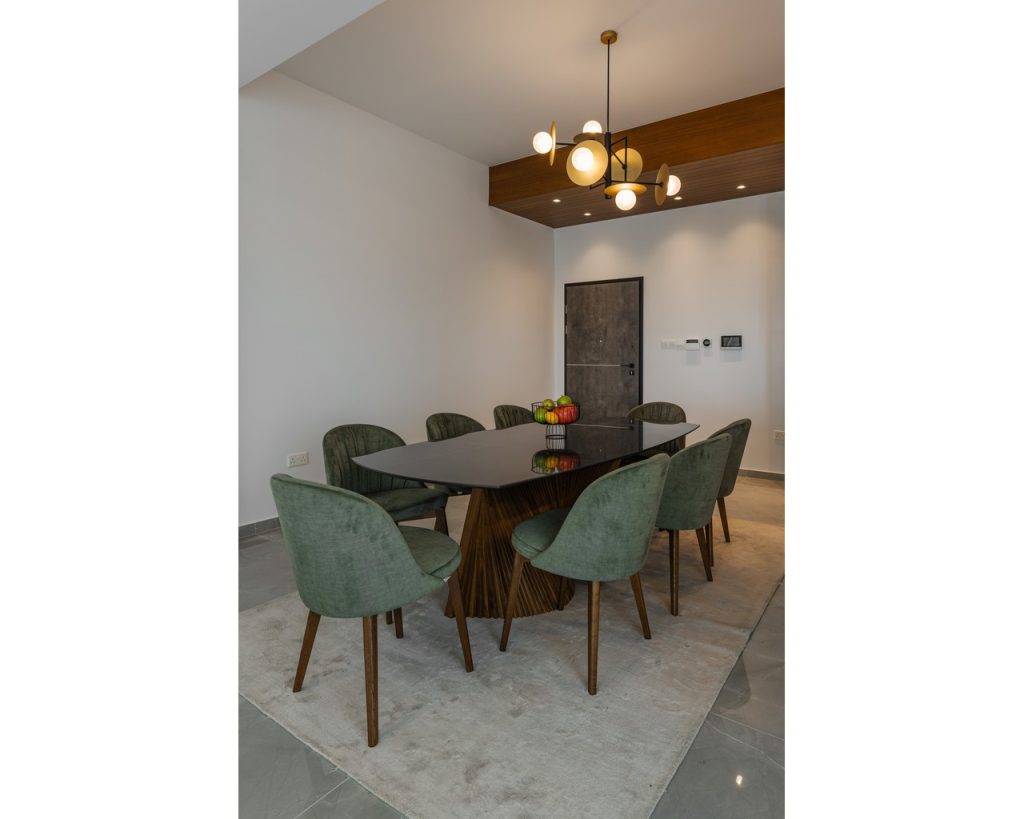 5 Bedroom Apartment for Sale in Potamos Germasogeias, Limassol District