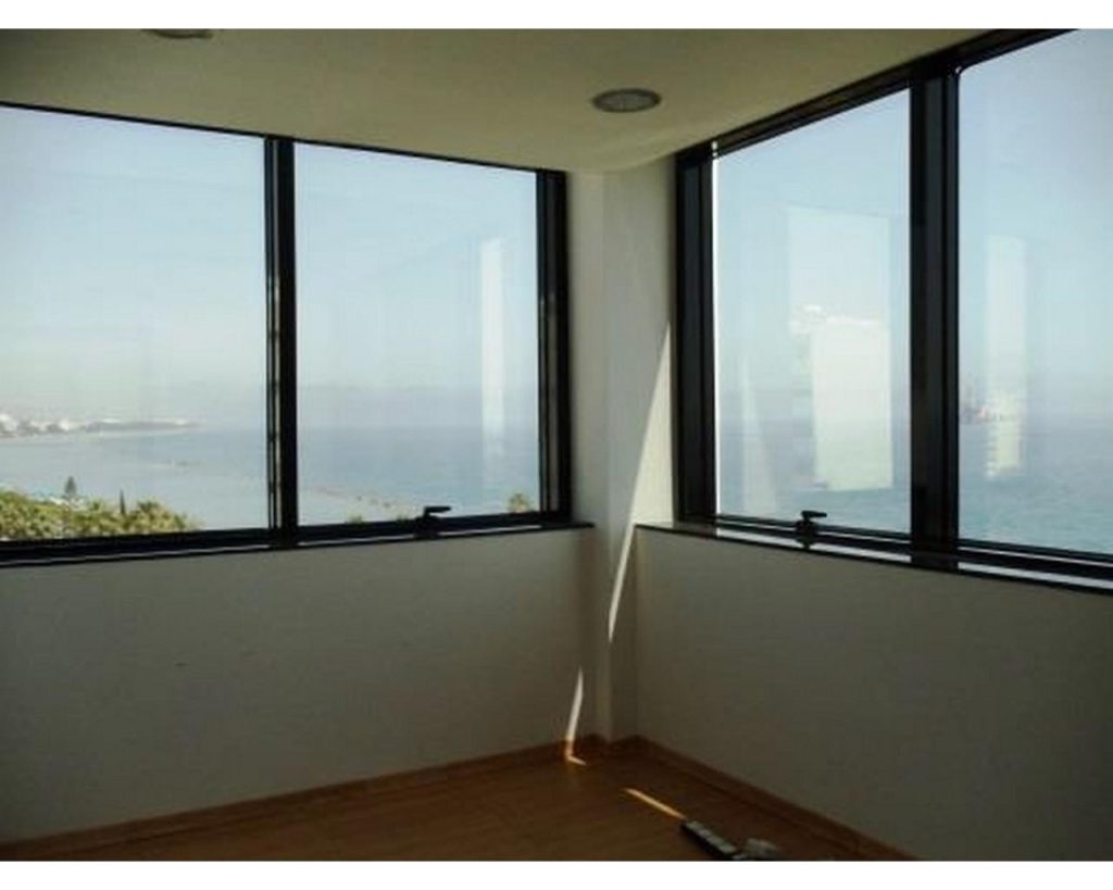 180m² Office for Rent in Agia Triada, Limassol District