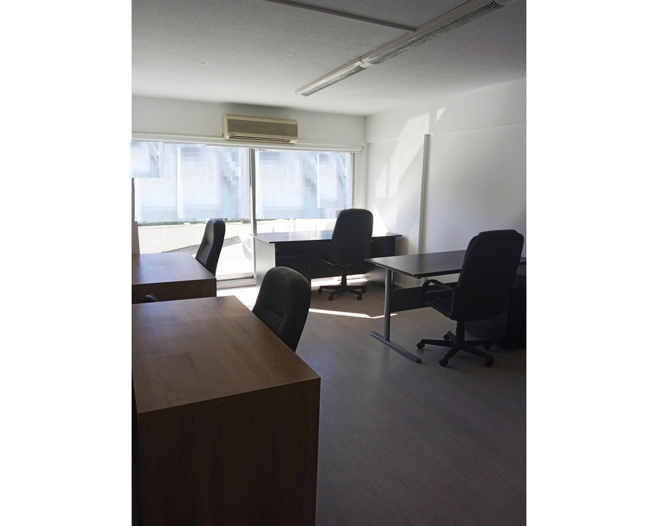 250m² Office for Rent in Agios Tychonas, Limassol District