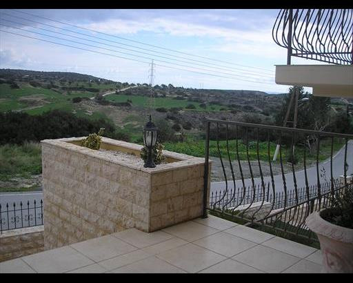 3 Bedroom House for Sale in Pentakomo, Limassol District