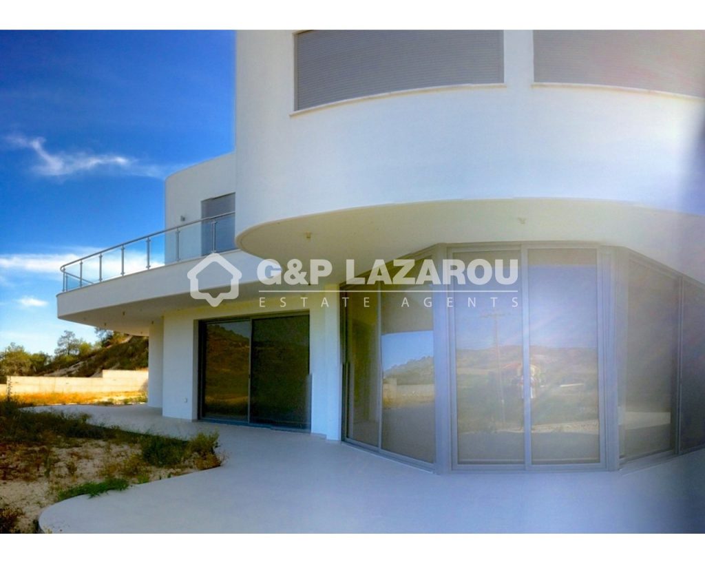 6+ Bedroom House for Sale in Parekklisia, Limassol District