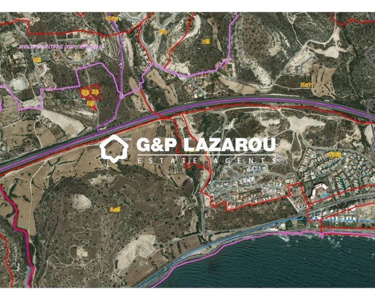 8,903m² Plot for Sale in Agios Tychonas, Limassol District