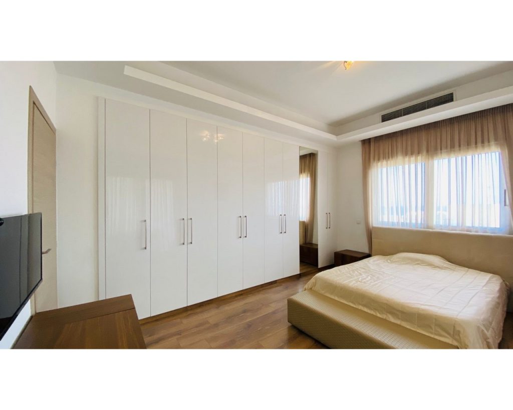 4 Bedroom Apartment for Sale in Agios Tychonas, Limassol District