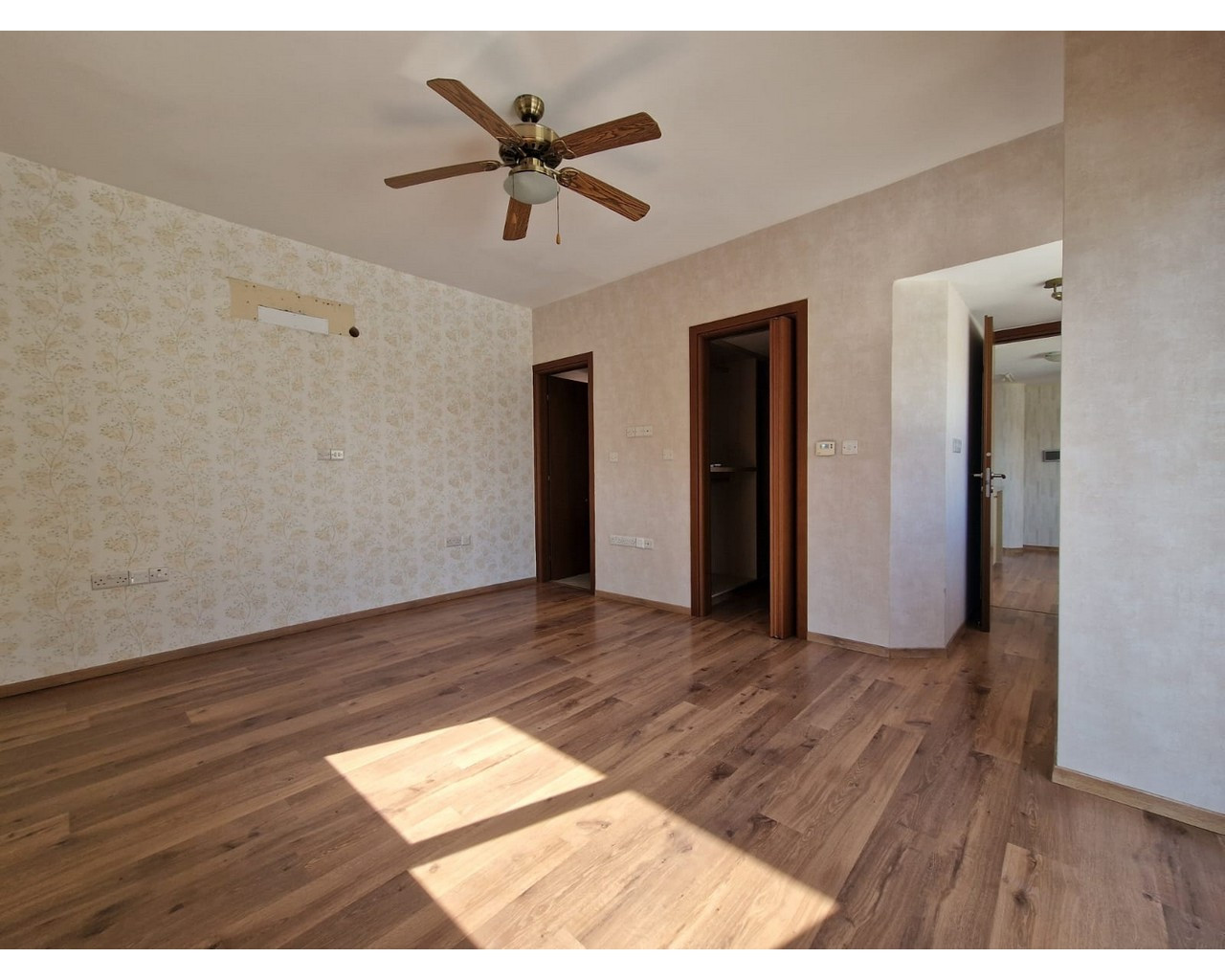 6+ Bedroom House for Sale in Limassol – Mesa Geitonia