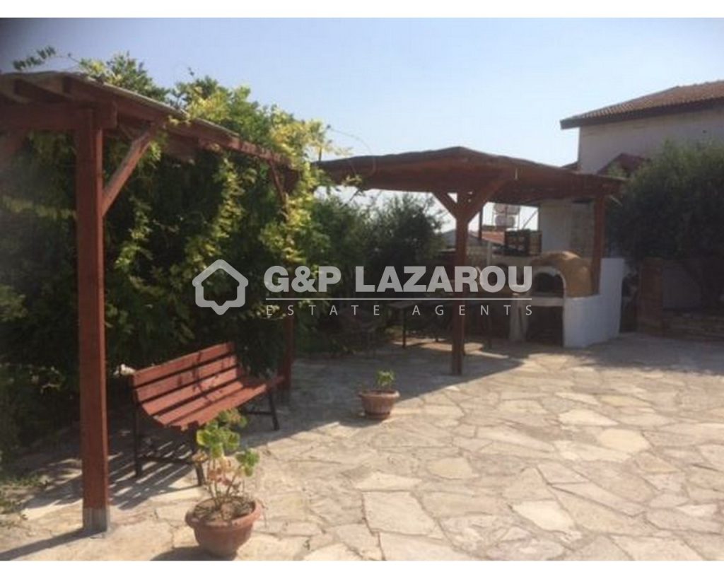 580m² Building for Sale in Anogyra, Limassol District