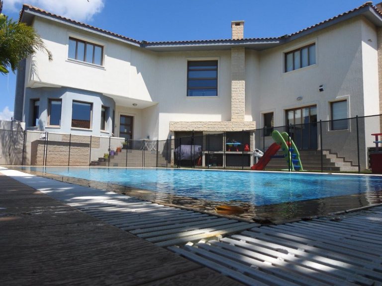 5 Bedroom House for Sale in Limassol – Agia Fyla