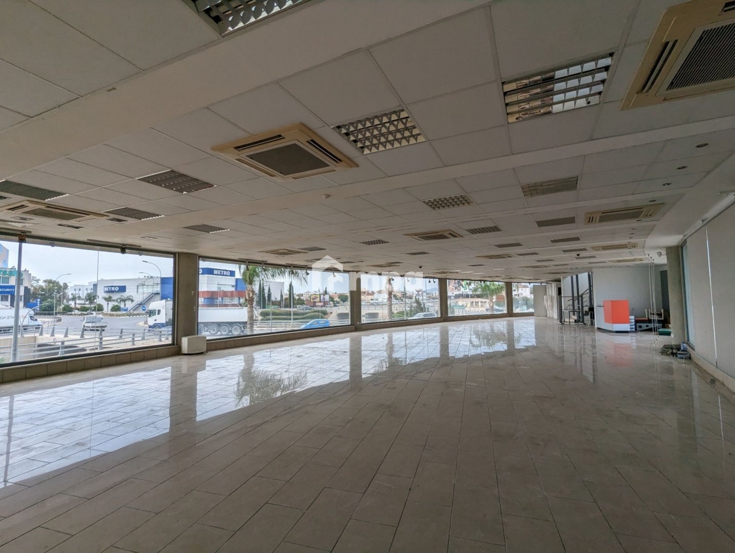 1330m² Office for Rent in Strovolos, Nicosia District