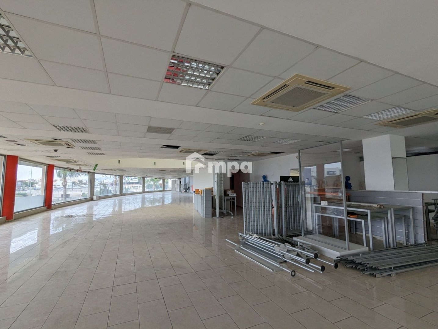 1330m² Office for Rent in Strovolos, Nicosia District