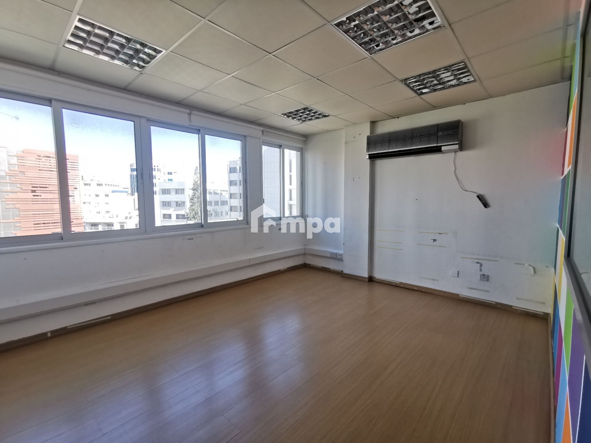 300m² Office for Rent in Nicosia District
