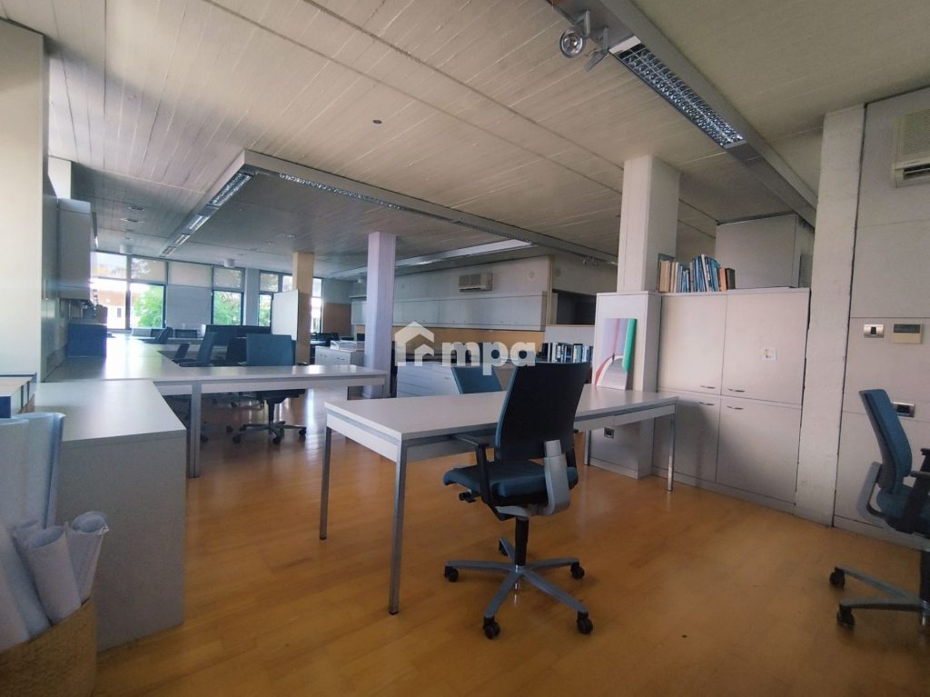 220m² Office for Rent in Nicosia District