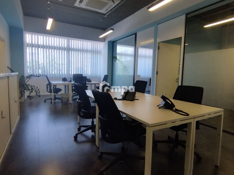 150m² Office for Rent in Engomi, Nicosia District