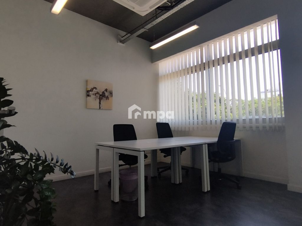150m² Office for Rent in Engomi, Nicosia District