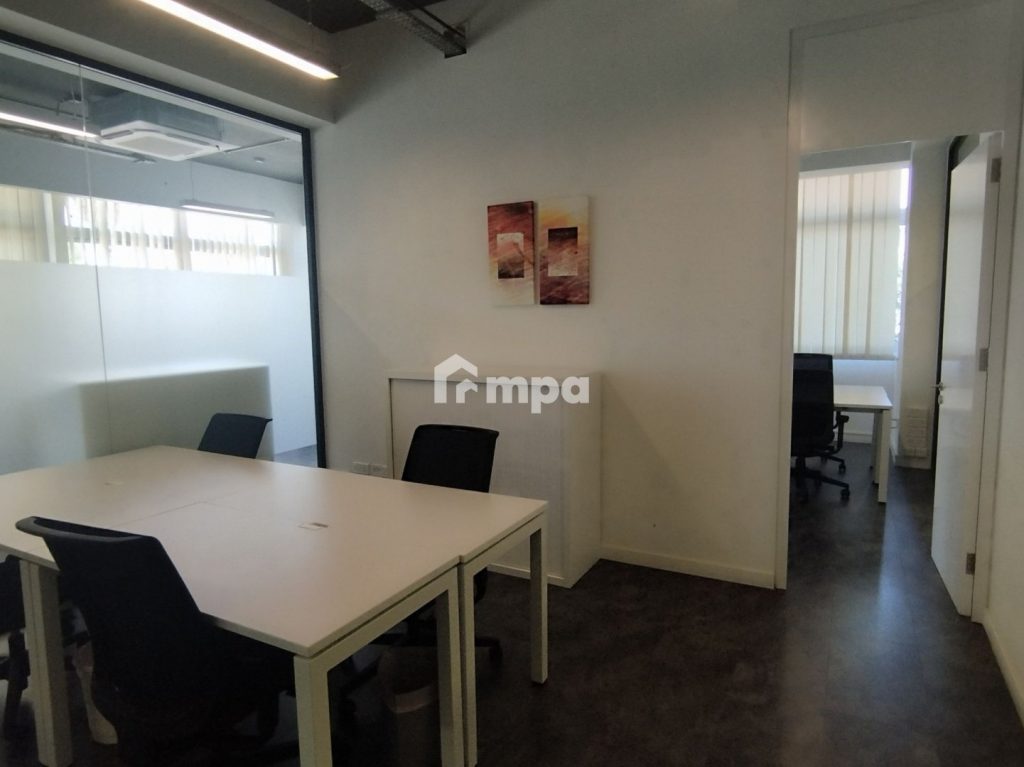 18m² Office for Rent in Engomi, Nicosia District
