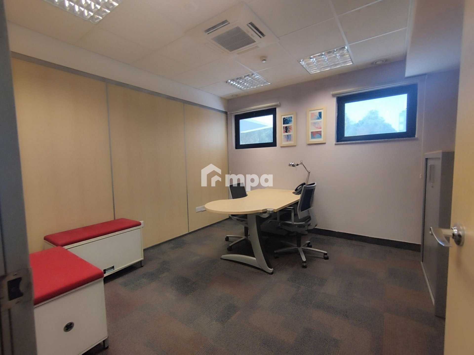 18m² Office for Rent in Engomi, Nicosia District