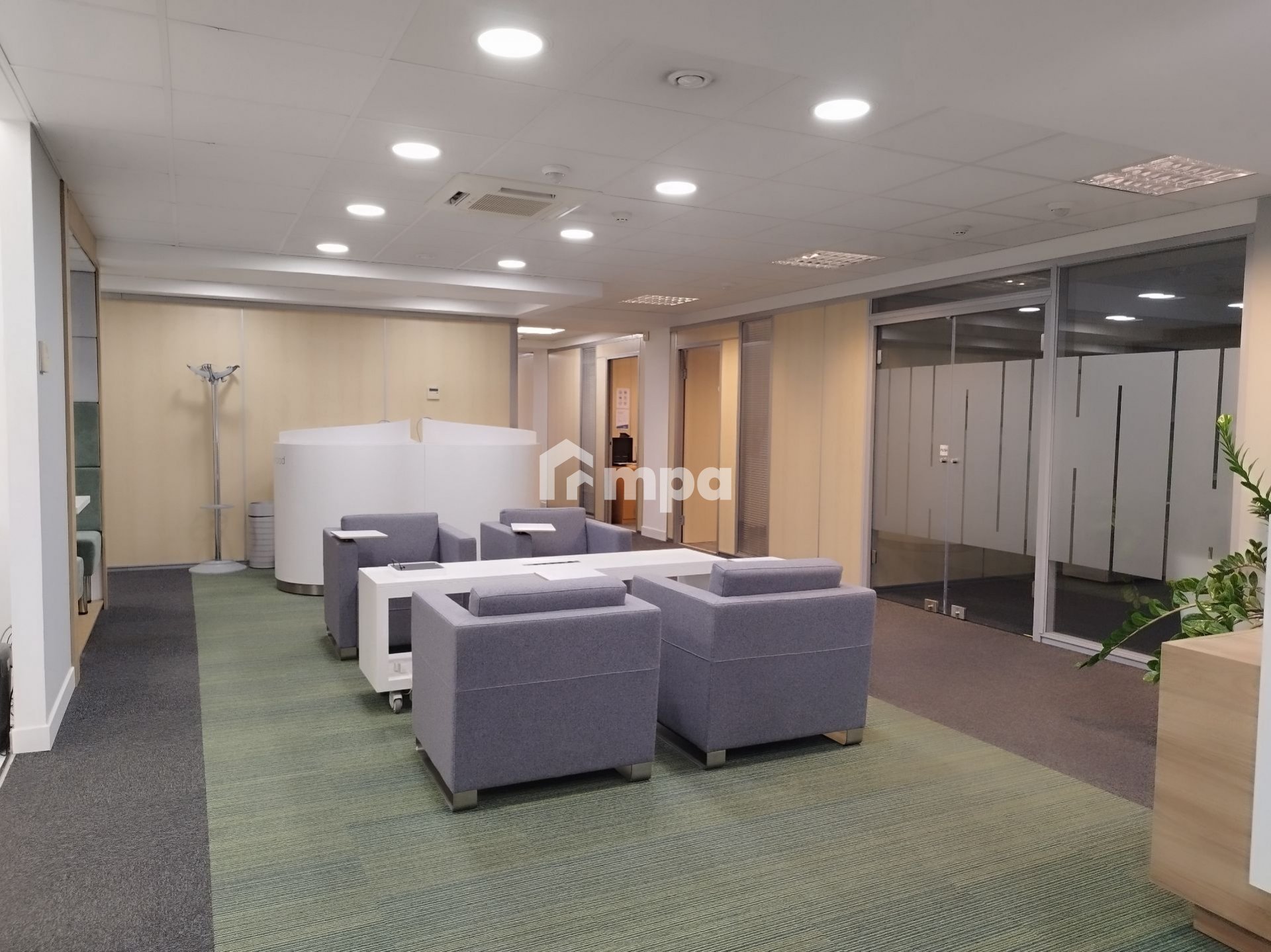 18m² Office for Rent in Engomi, Nicosia District