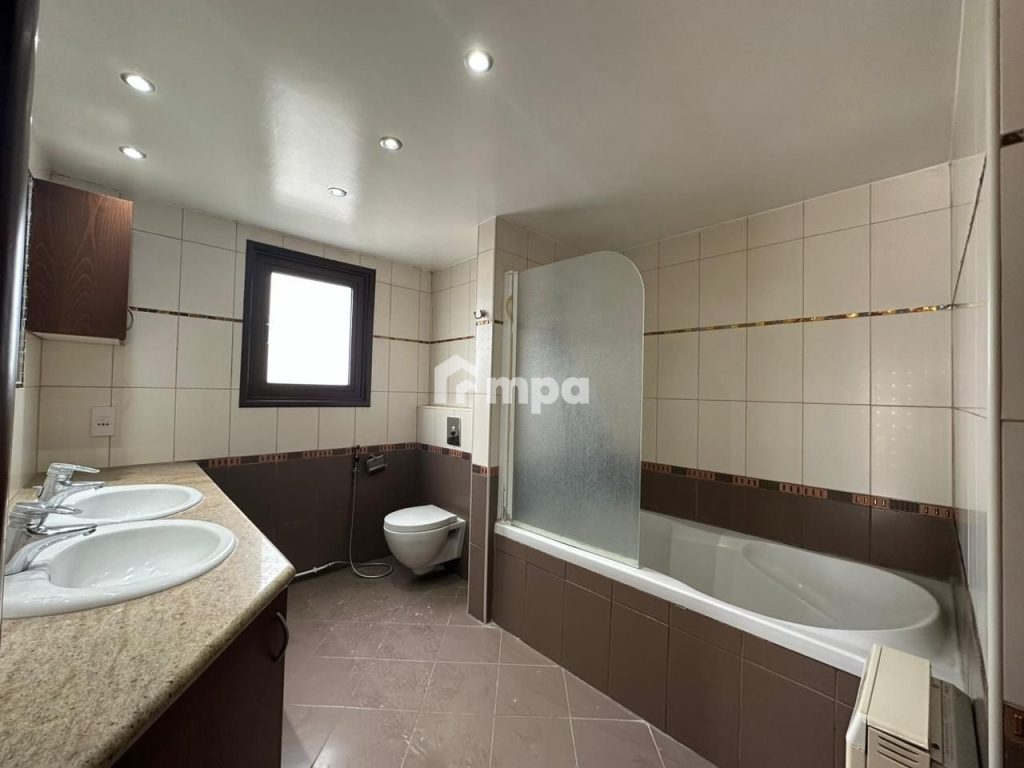 250m² Office for Rent in Agios Dometios, Nicosia District
