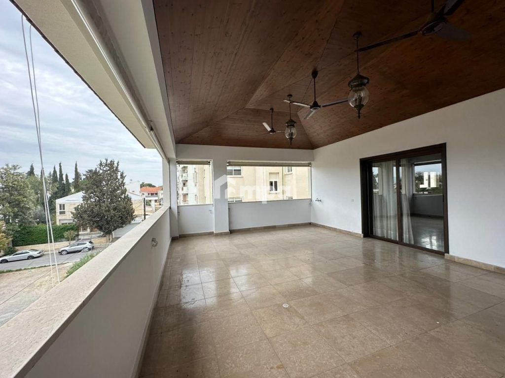 250m² Office for Rent in Agios Dometios, Nicosia District