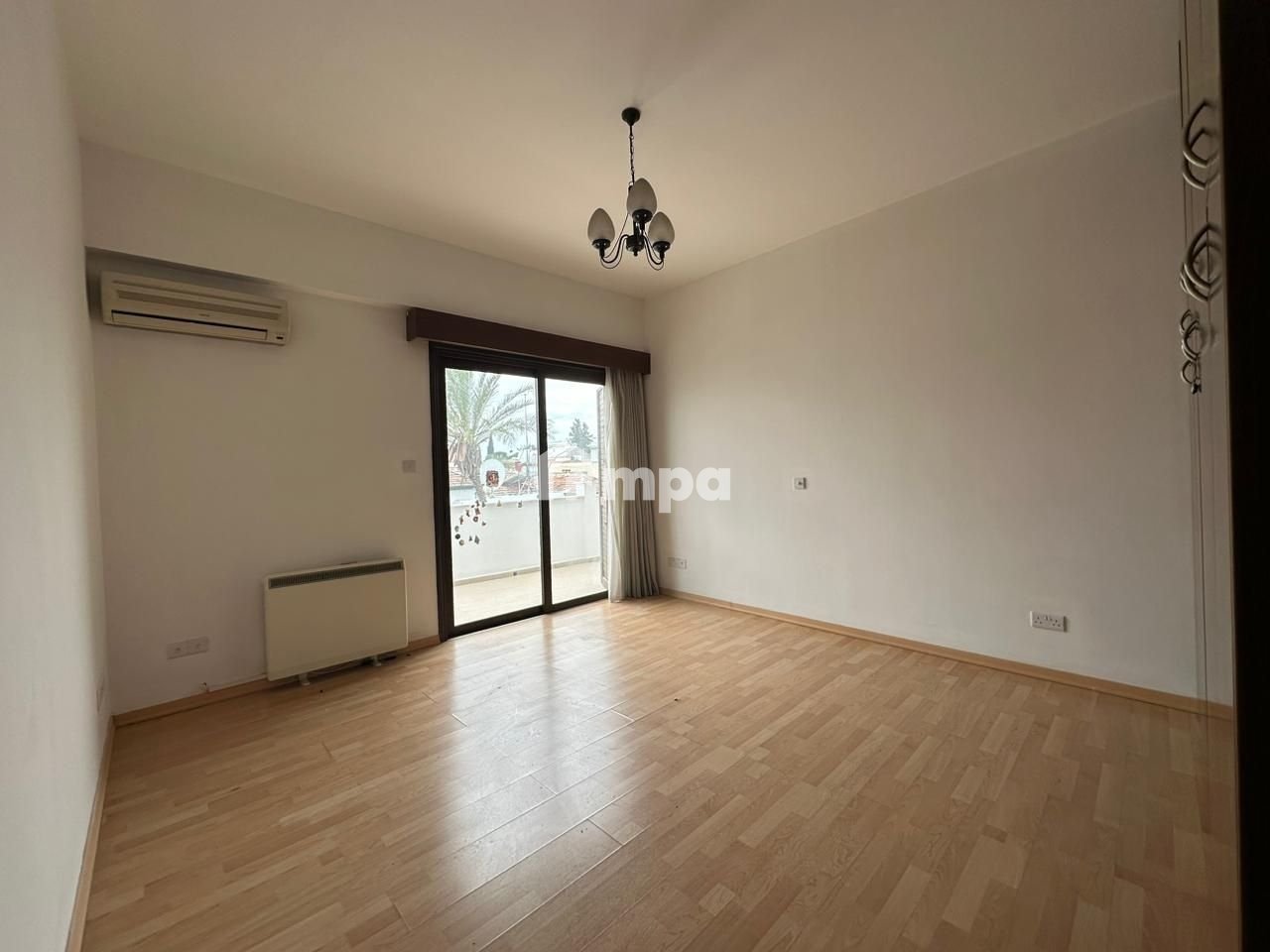 250m² Office for Rent in Agios Dometios, Nicosia District