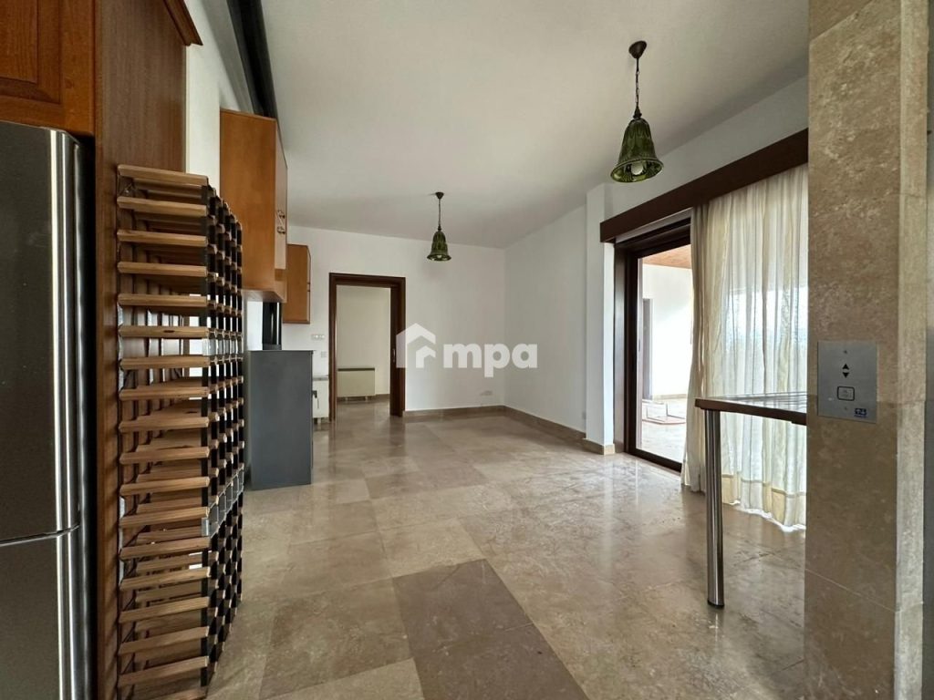 250m² Office for Rent in Agios Dometios, Nicosia District