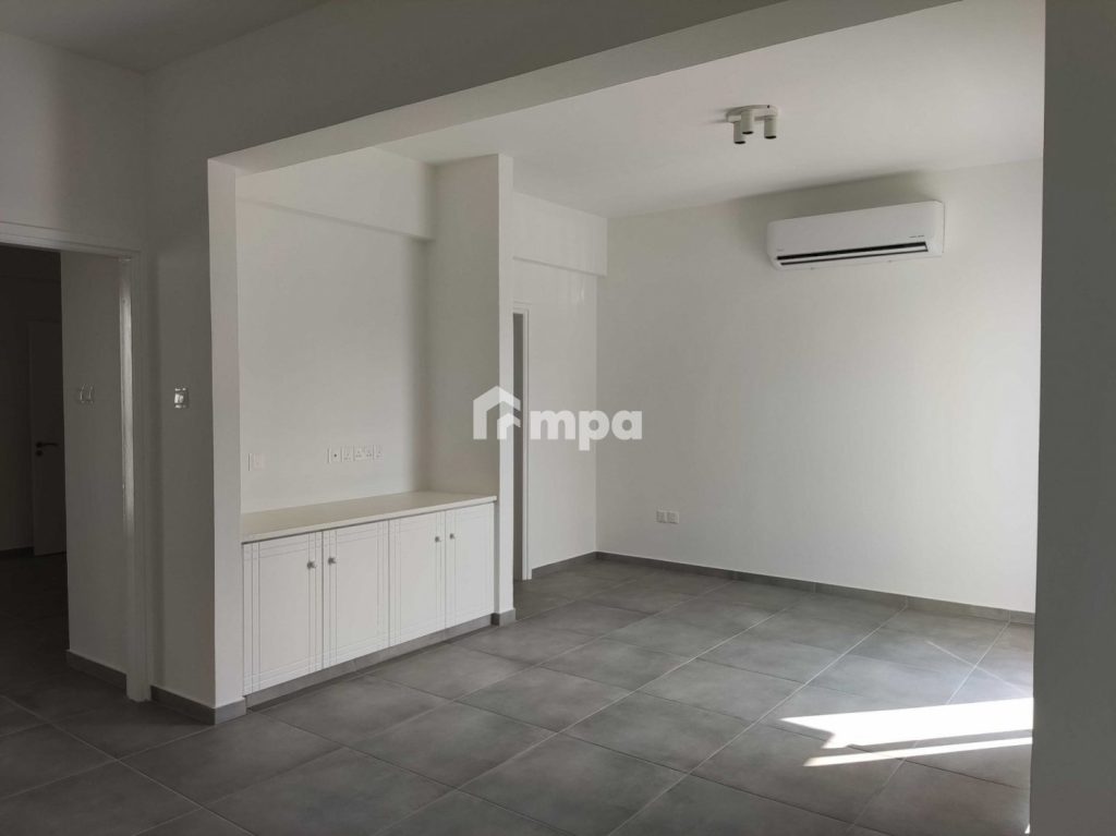 140m² Office for Rent in Latsia, Nicosia District
