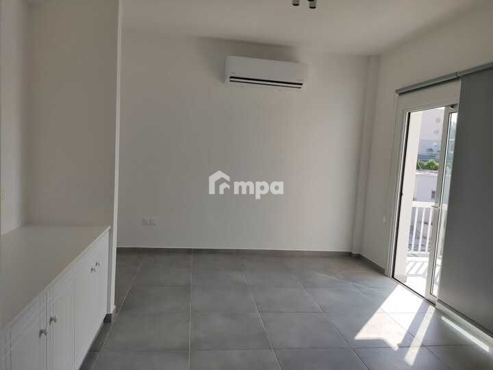 140m² Office for Rent in Latsia, Nicosia District