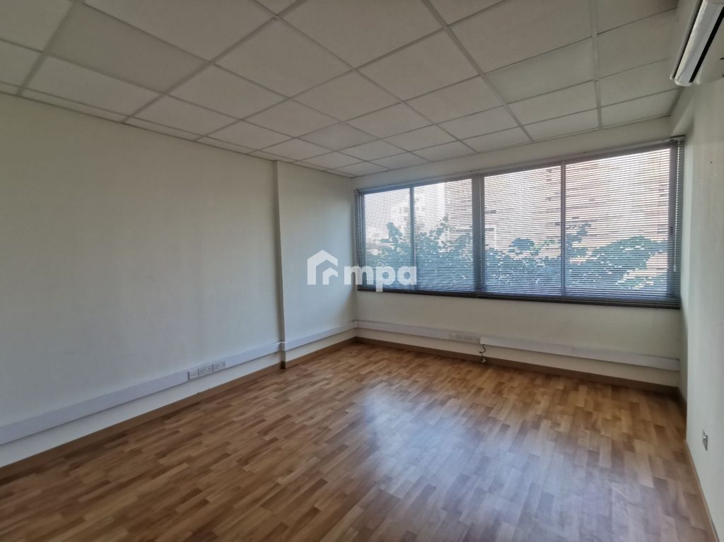 70m² Office for Rent in Agioi Omologites, Nicosia District