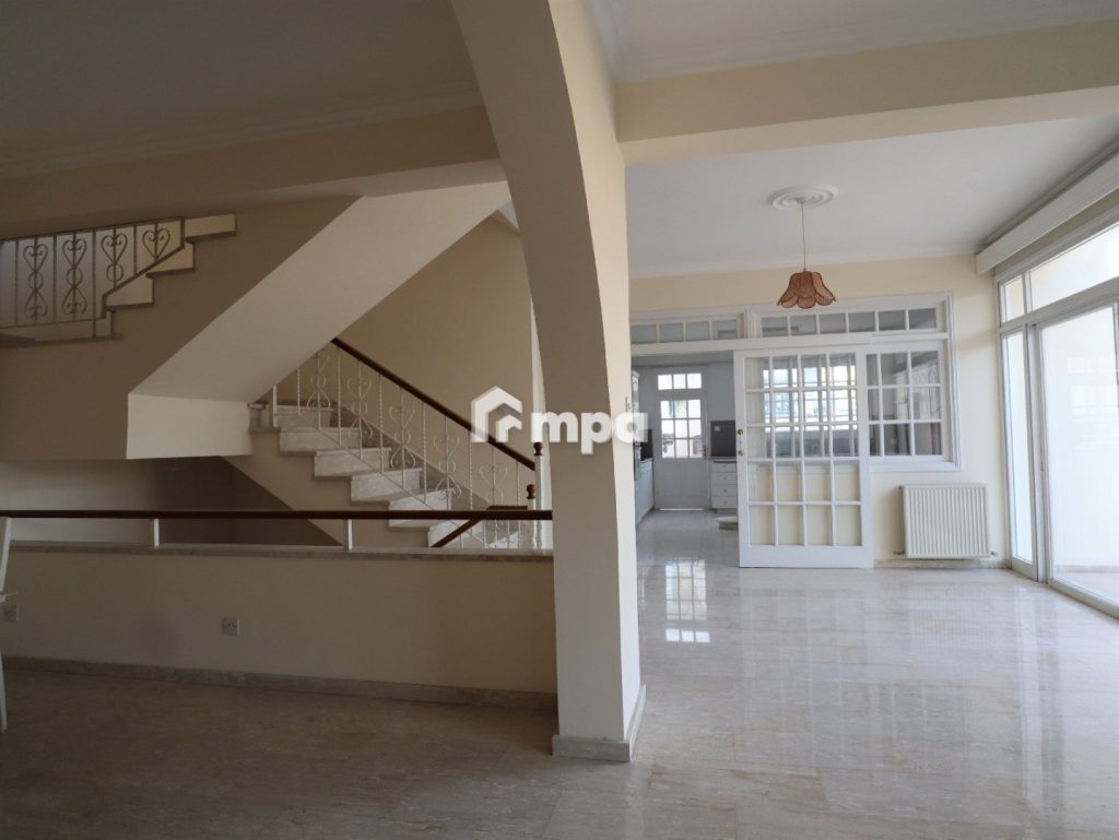 3 Bedroom House for Sale in Strovolos, Nicosia District