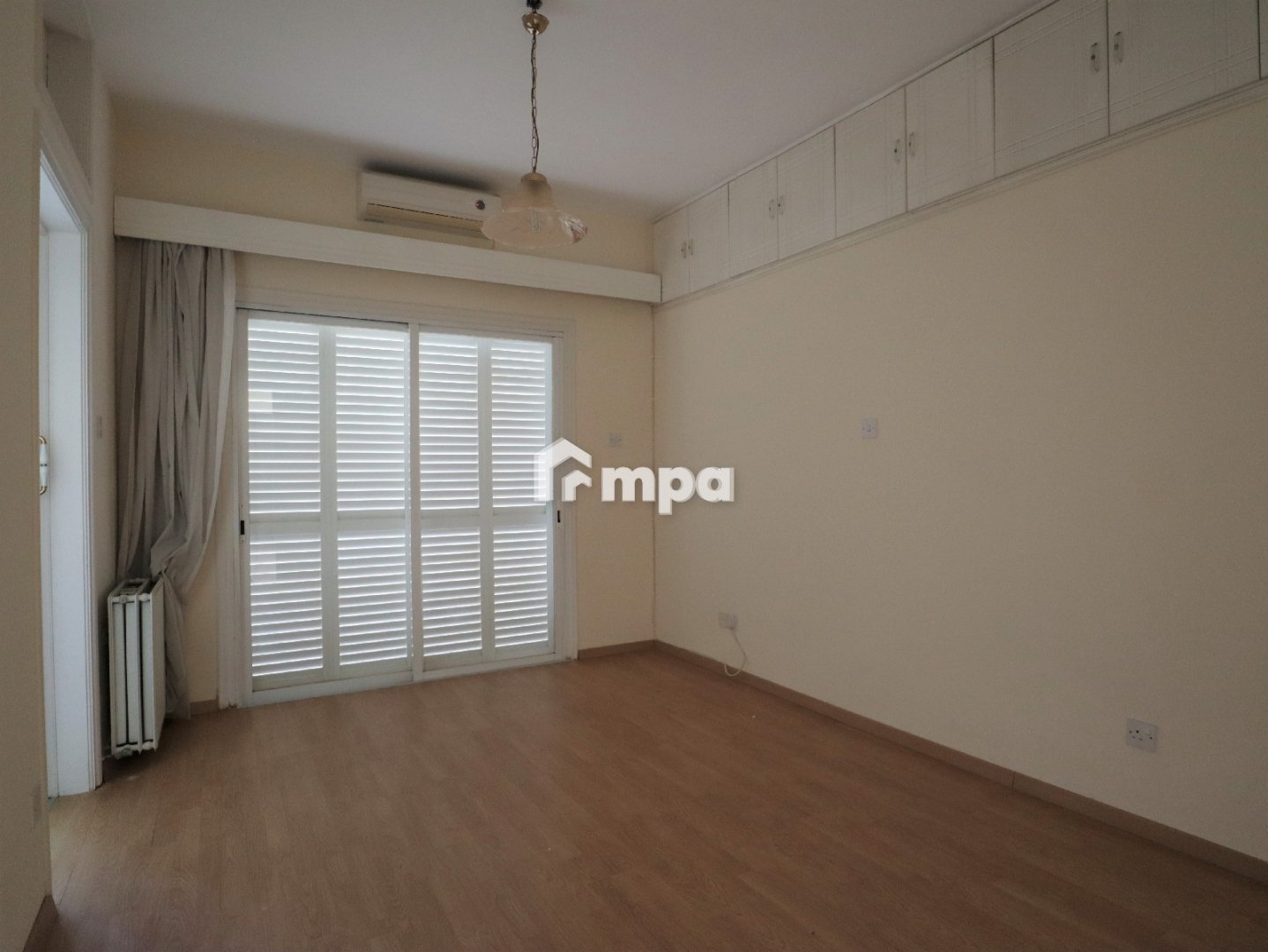 3 Bedroom House for Sale in Strovolos, Nicosia District