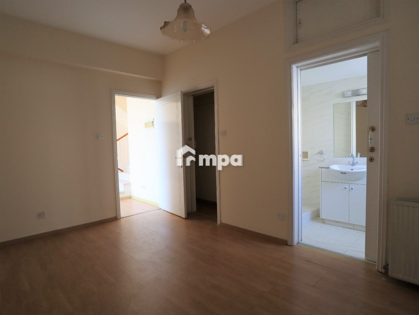 3 Bedroom House for Sale in Strovolos, Nicosia District