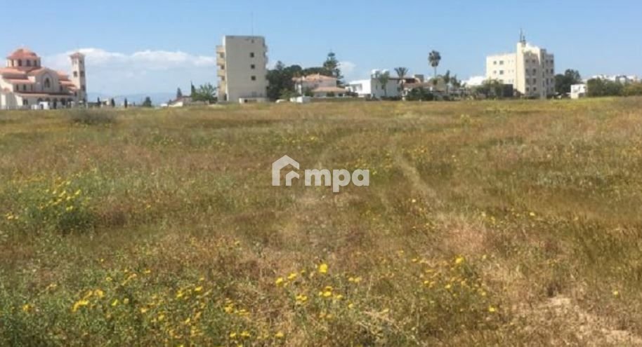 8,156m² Plot for Sale in Strovolos, Nicosia District