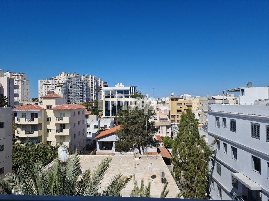 2 Bedroom Apartment for Sale in Agioi Omologites, Nicosia District