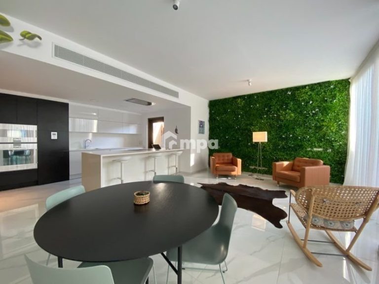 4 Bedroom House for Sale in Strovolos, Nicosia District