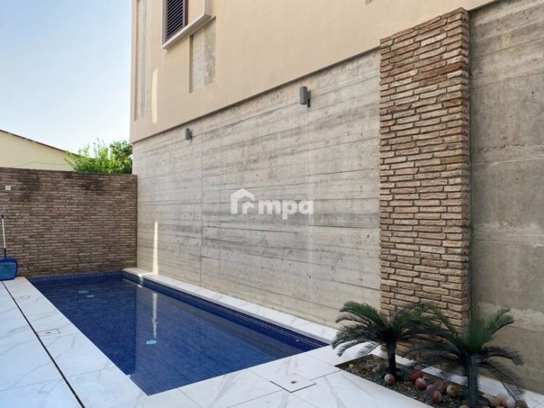 4 Bedroom House for Sale in Strovolos, Nicosia District