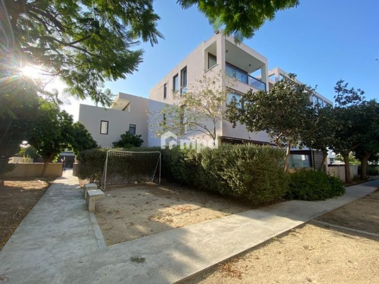 4 Bedroom House for Sale in Strovolos, Nicosia District