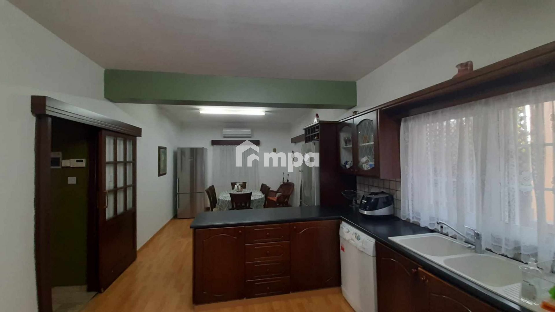 4 Bedroom House for Sale in Engomi, Nicosia District
