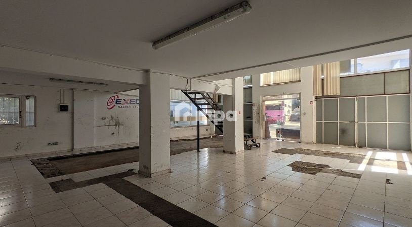 155m² Commercial for Sale in Aglantzia, Nicosia District