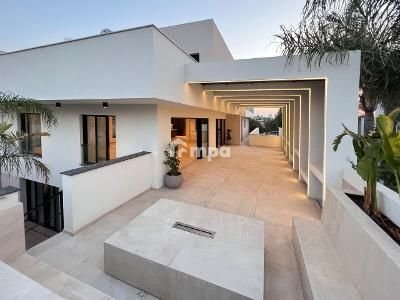 6+ Bedroom House for Sale in Latsia, Nicosia District