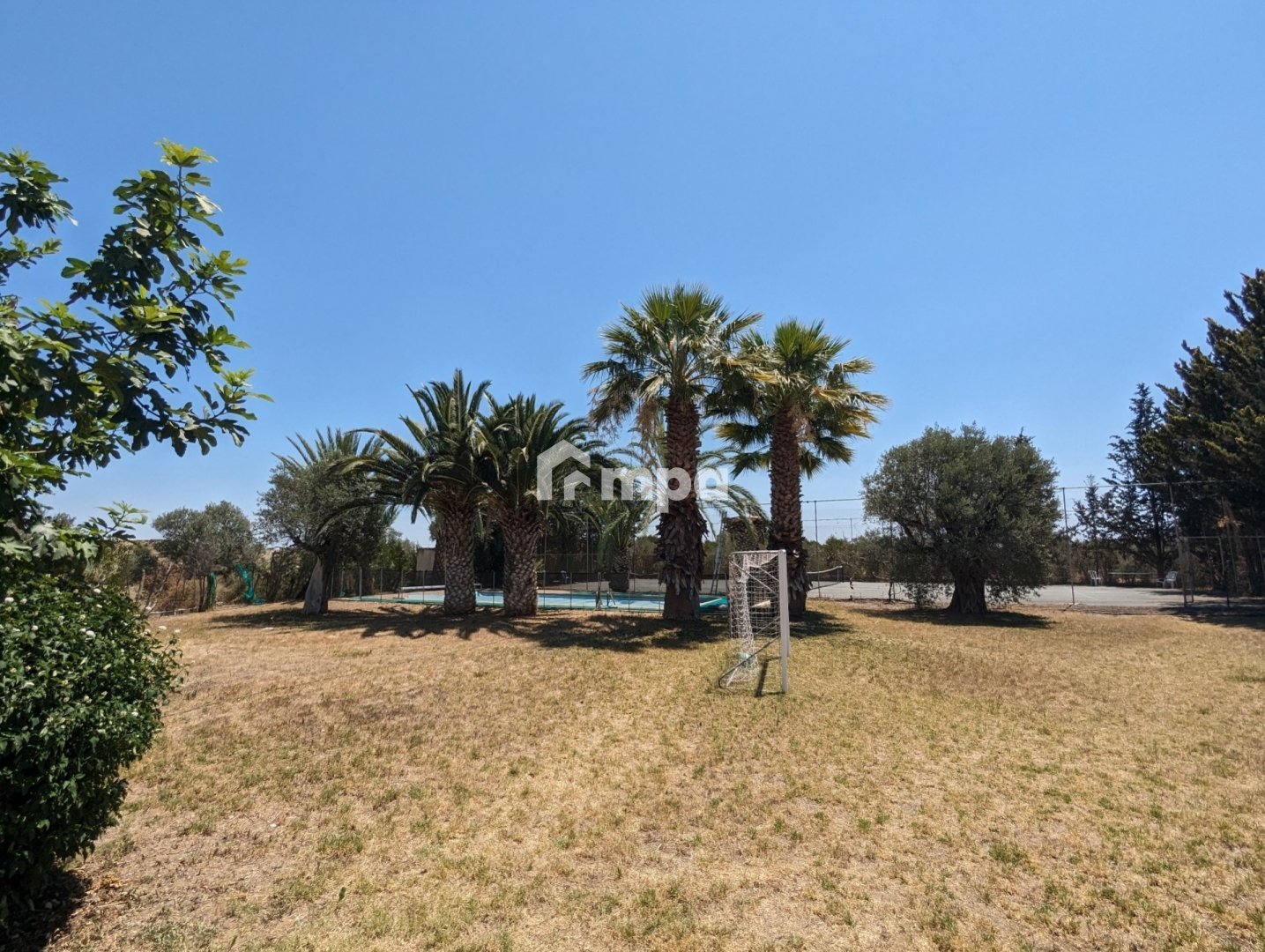 6+ Bedroom House for Sale in Ergates, Nicosia District