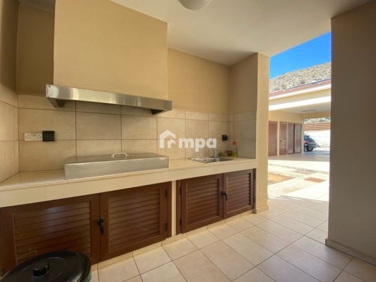 3 Bedroom House for Sale in Tseri, Nicosia District