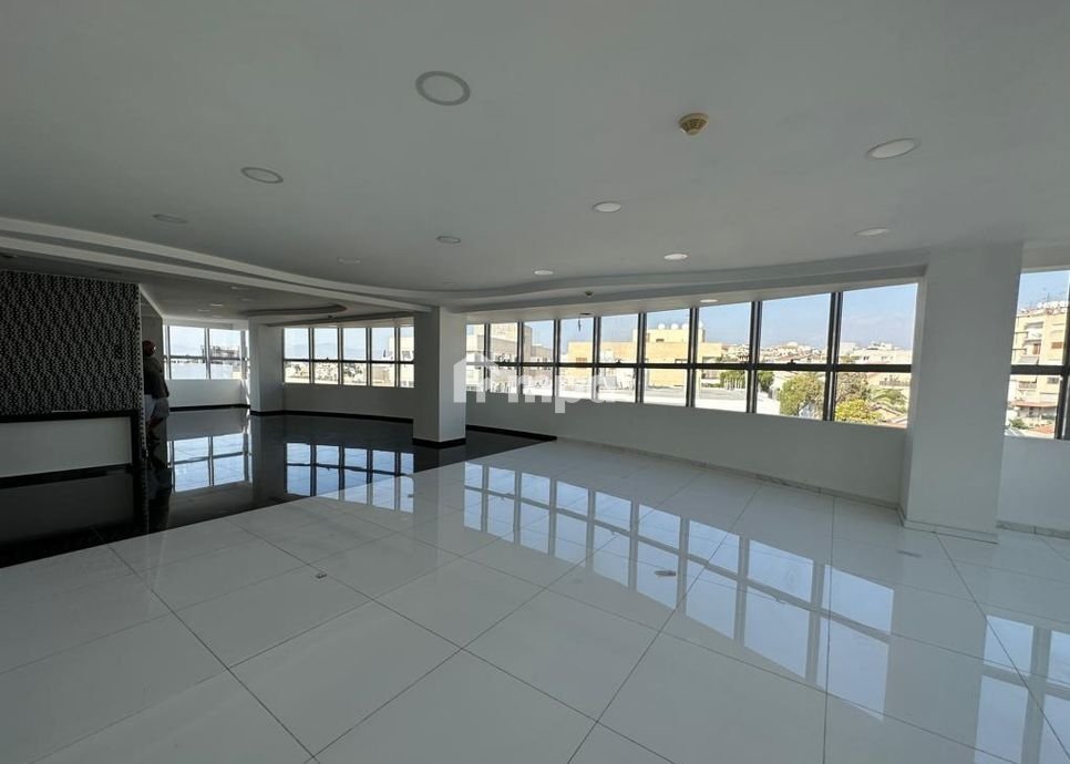 200m² Office for Rent in Strovolos, Nicosia District