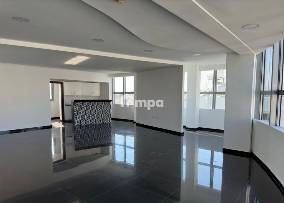 200m² Office for Rent in Strovolos, Nicosia District
